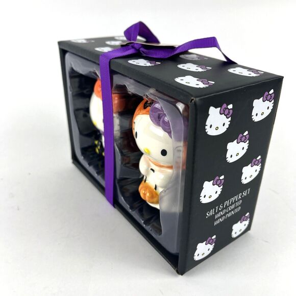 Hello Kitty Salt &Pepper Shakers Ghost and Skeleton Ceramic Figurines rare - Picture 5 of 8